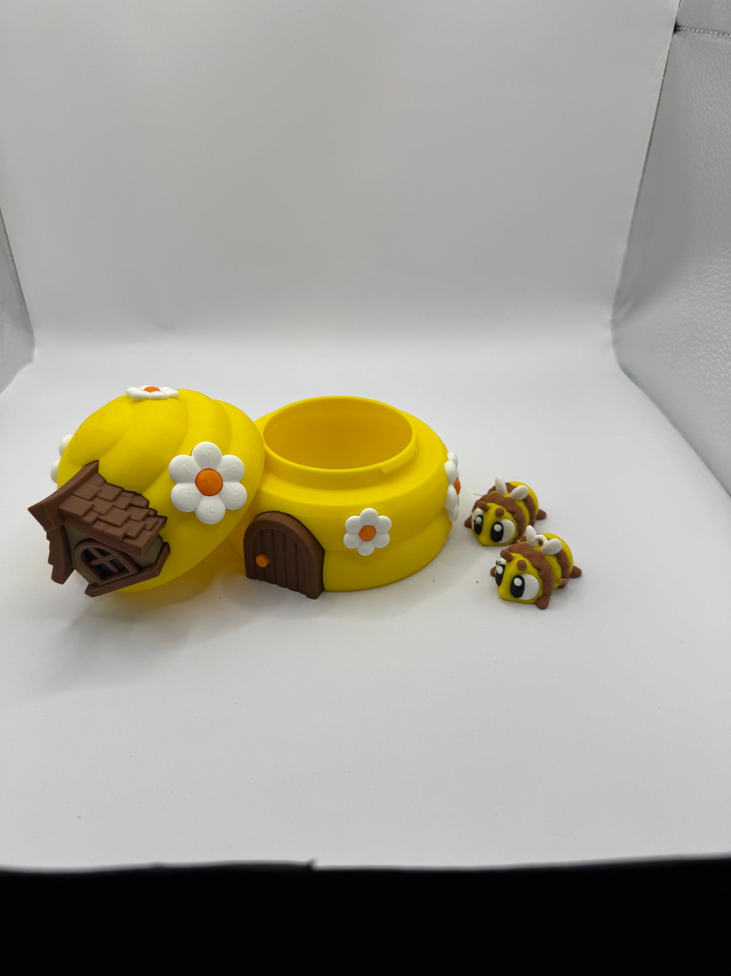 pocket pets bee hive